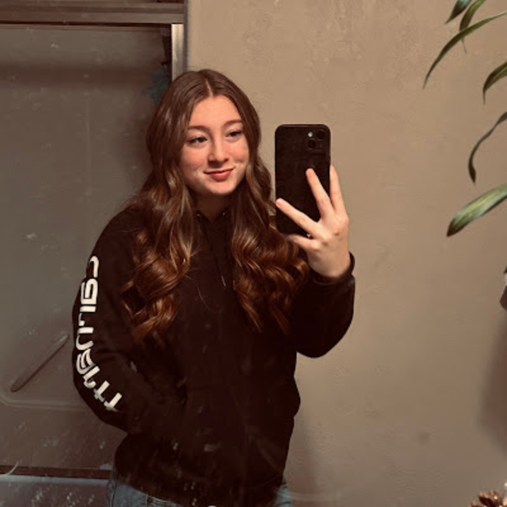 Meet your Posher, Raeleigh